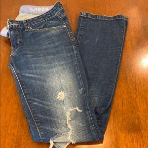 Women’s Gap Easy Straight Ripped Jeans